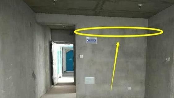 40平小公寓，层高3米5，我在门上方打一张床，家里多了间挑空卧室