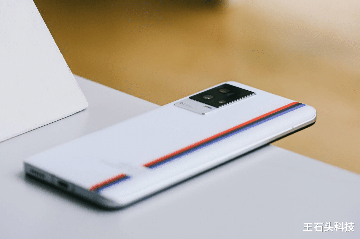 vivo|vivo虽好但别乱选,三款“物有所值”的机型,用三年也无压力!