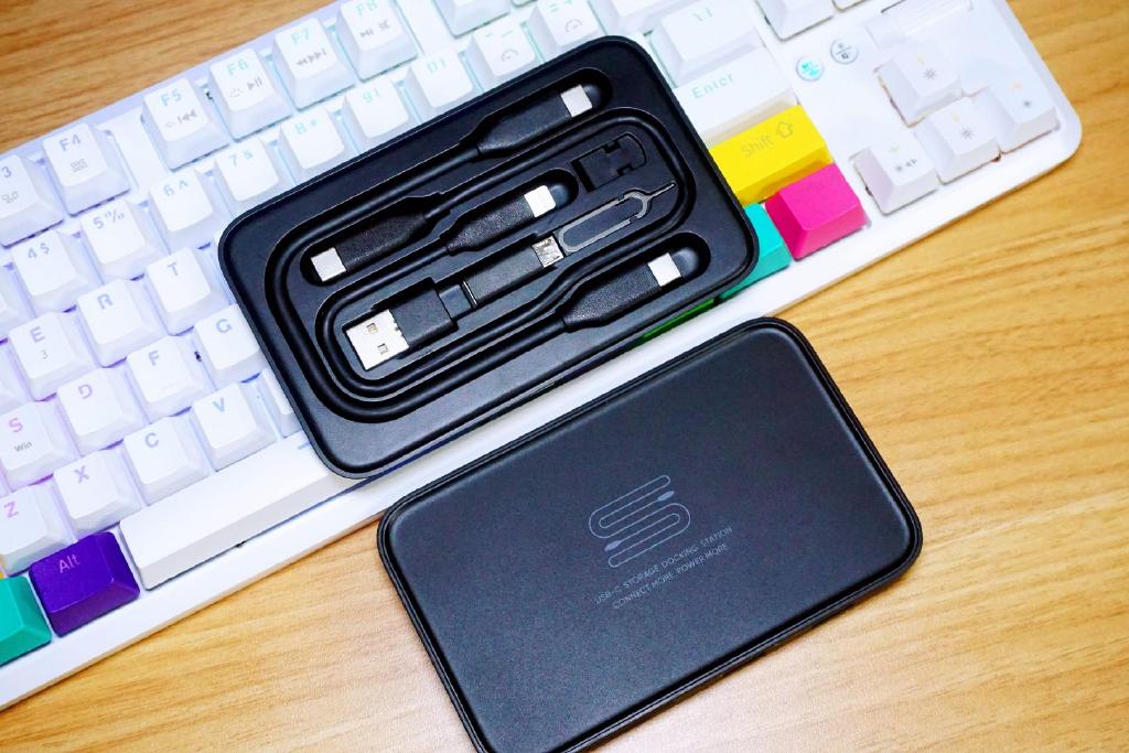 笔记本|出差一族的福音,多接口随意拼接,JSAUX收纳式扩展坞实测