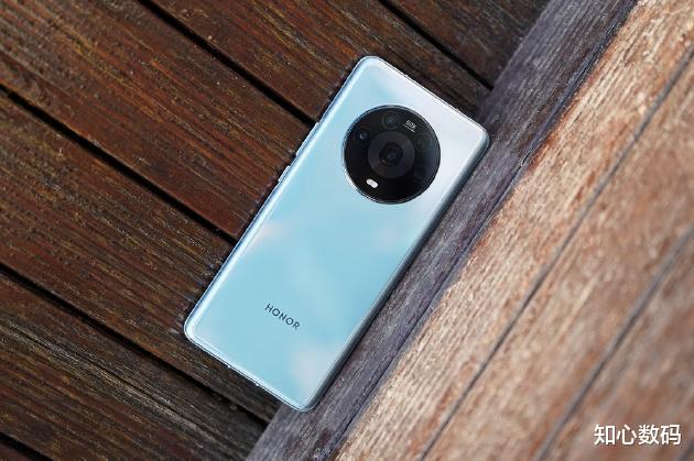 魅族|荣耀扛不住了?Maigc4跌至新低价,值不值得买?