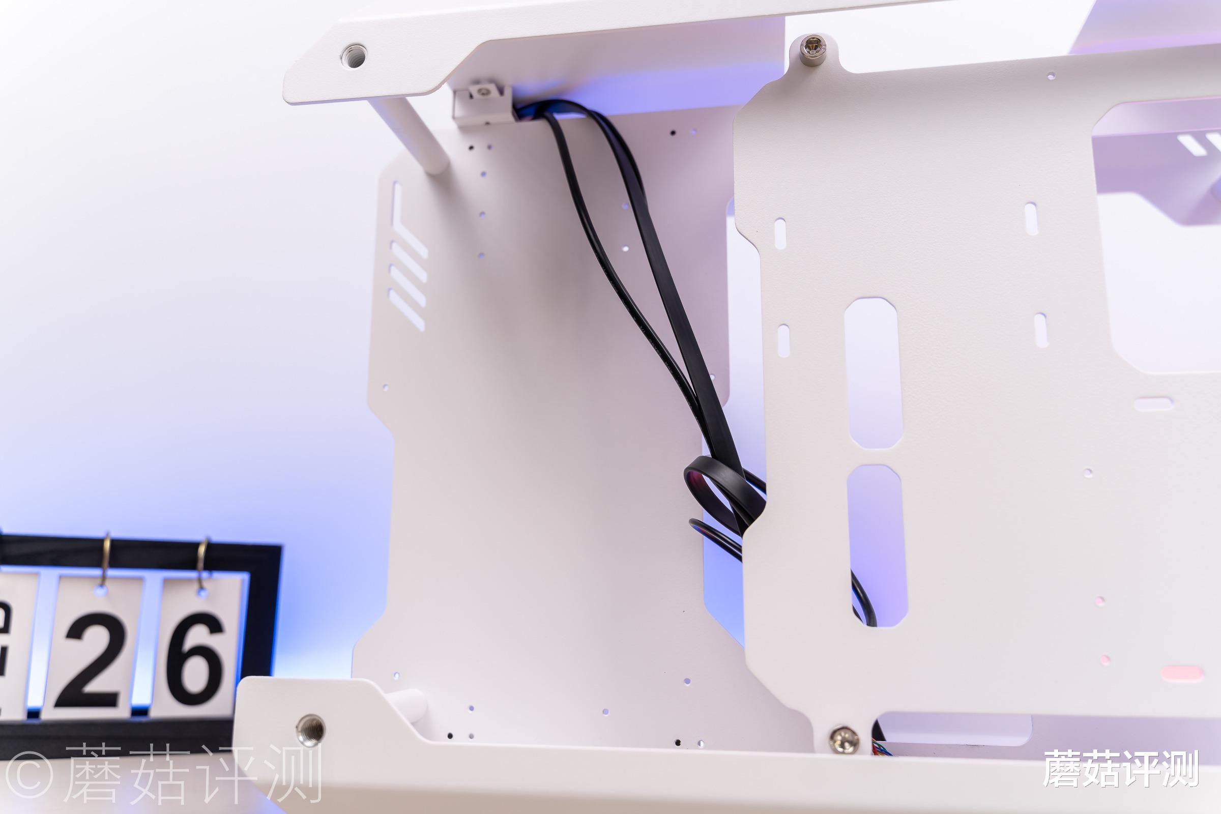 Ubuntu|高颜值主机谁不爱?只为那一抹白兰、盈通樱瞳花嫁系列主题装机 评测