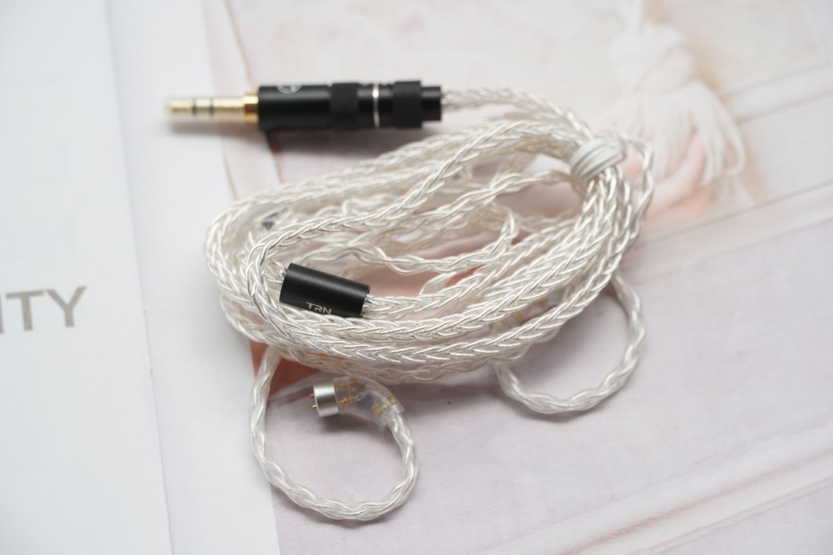 耳机|不到千元的平板振膜耳机究竟如何？TRN Kirin麒麟平板振膜耳机体验