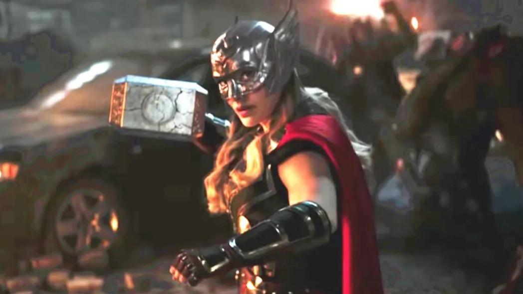 雷神4|女雷神现身！《雷神4》首发预告，星爵承包笑点，三大影帝没露面