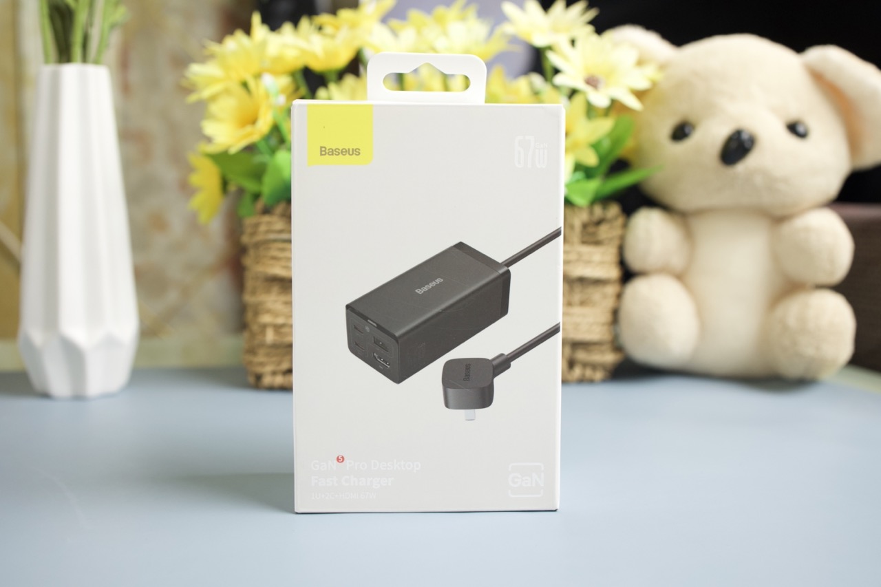 充电器|三口快充高清投屏，倍思65W氮化镓充电器扩展坞测评