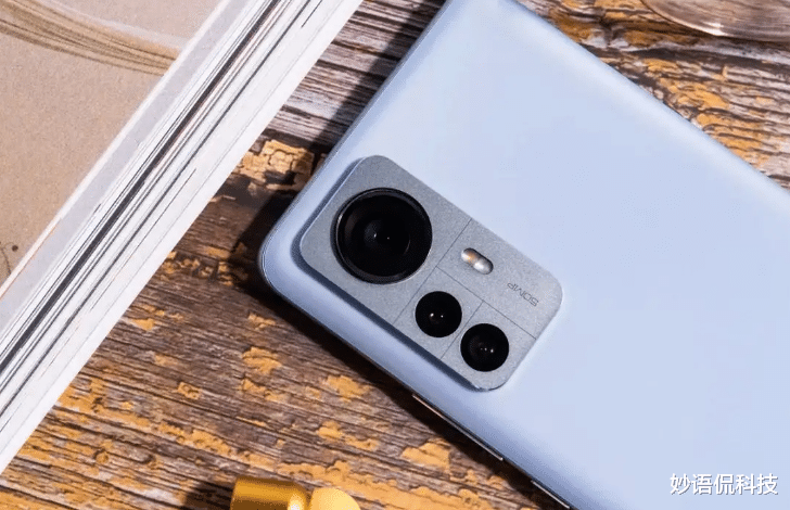 小米科技|小米12Pro直降600元,4nm芯+120W快充,雷军真的诚意