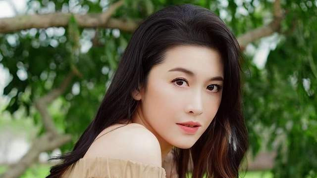 巩俐|香港知名女星罕见晒娃！2岁儿子身高出众，与丈夫长期分隔两地