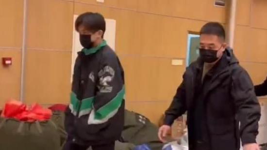 春晚|虎年春晚彩排路透曝光，赵丽颖低调现身，TFBOYS有望合体？