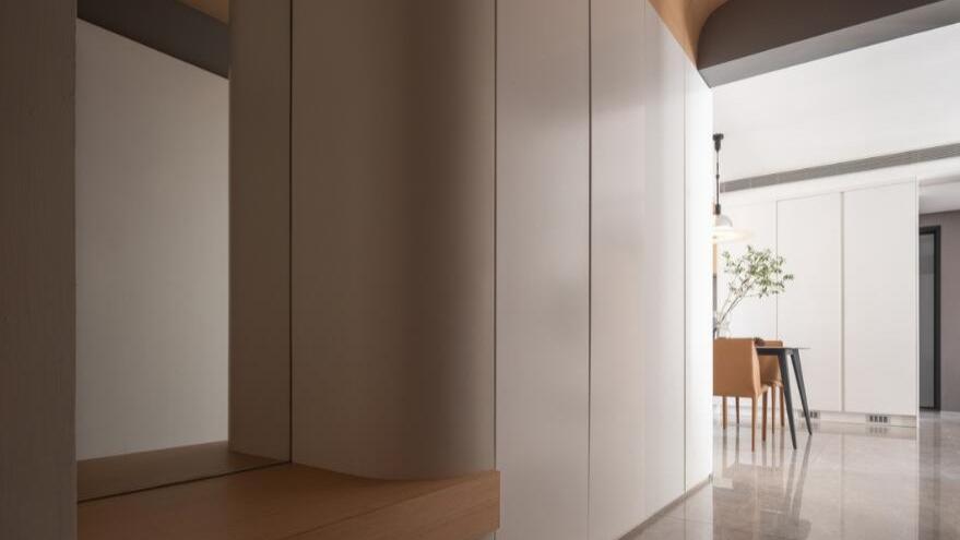 难怪现在装修都不要踢脚线了，看了她家，才知道有多大气干净