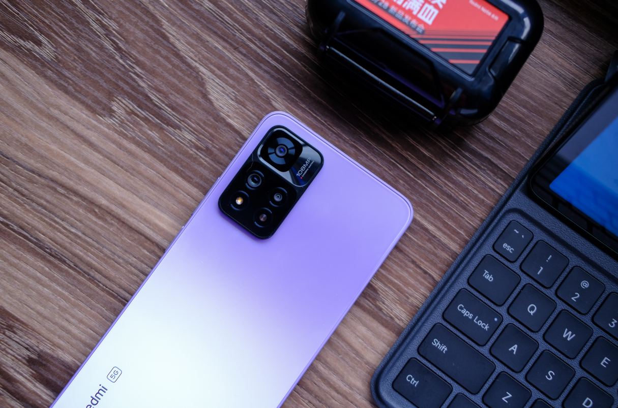 荣耀|?2K档价位手机热销榜出炉:荣耀60升至第2,榜首意料之中