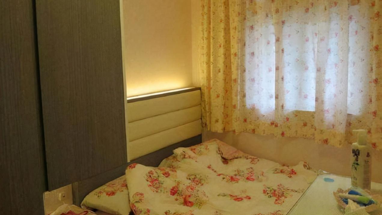 香港花830万买下43平极小户型，15万装修好，被亲戚吐槽不已