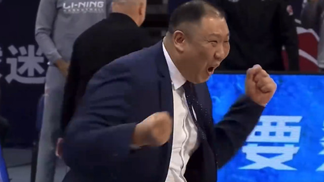 绝杀|太可爱了！琼斯压哨绝杀！王晗指导开心到飞起：灵魂舞步又来了