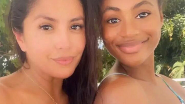 |39岁瓦妮莎晒照秀身材！泳装合影外甥女不落下风，感谢年轻男私教