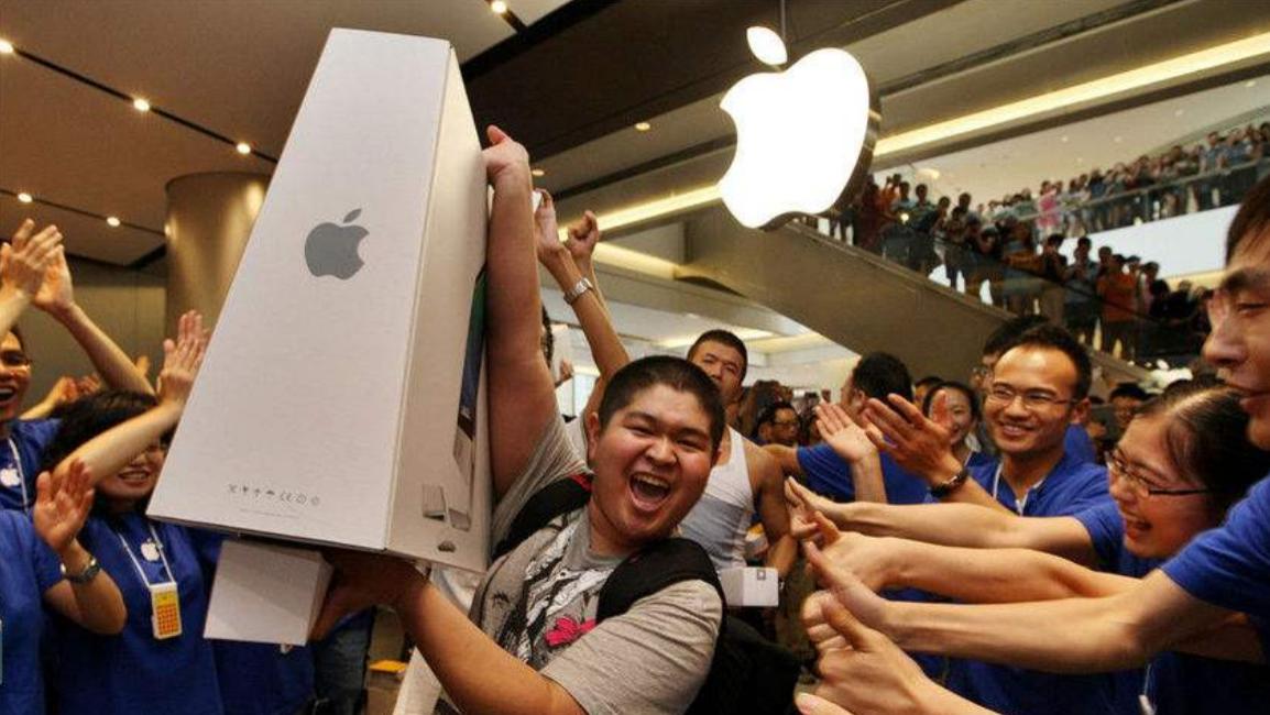 苹果成为中国大规模的消费电子产品！会不会成为脖子上架着一把刀