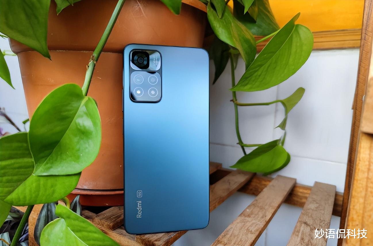 投影仪|跌至1199元,5000mAh+128GB+5000万,旧机型也依旧吃香