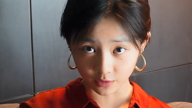 黄忆慈|黄磊闺女竞选社团主席，流利英语引瞩目，却被处处吐槽