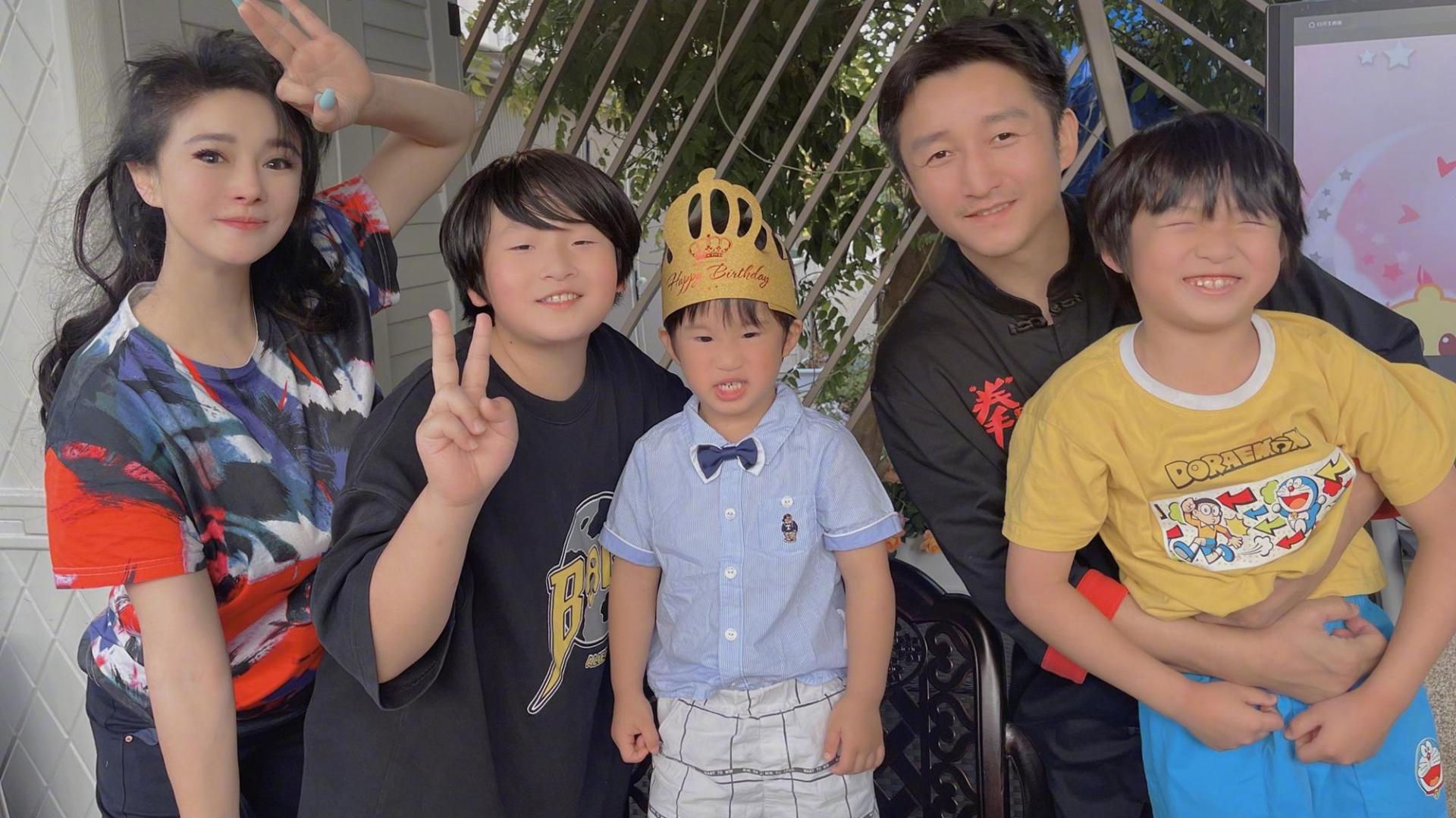 邹市明|居家隔离暴露邹市明夫妇第二栋豪宅！三层独栋，后花园堪比运动场