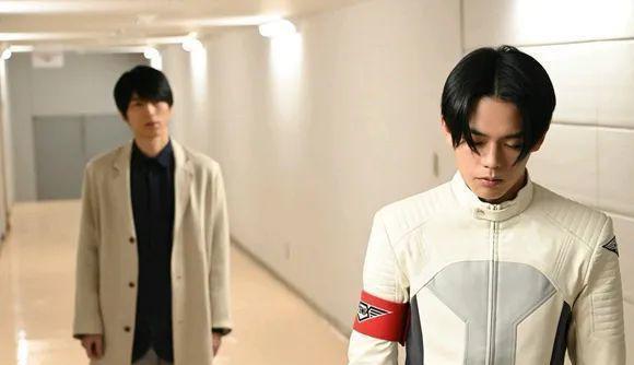 |假面骑士Revice第38话先行图来袭,究极Revice登场