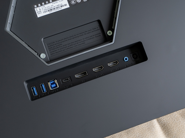 显示器|一台完美的的显示器以后会长什么样？让我们一起来聊聊未来的家庭娱乐配置