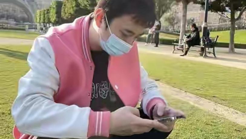 王思聪|王思聪晒百万新鞋遇尴尬，网友：我穿鸿星尔克，气质完全秒杀他