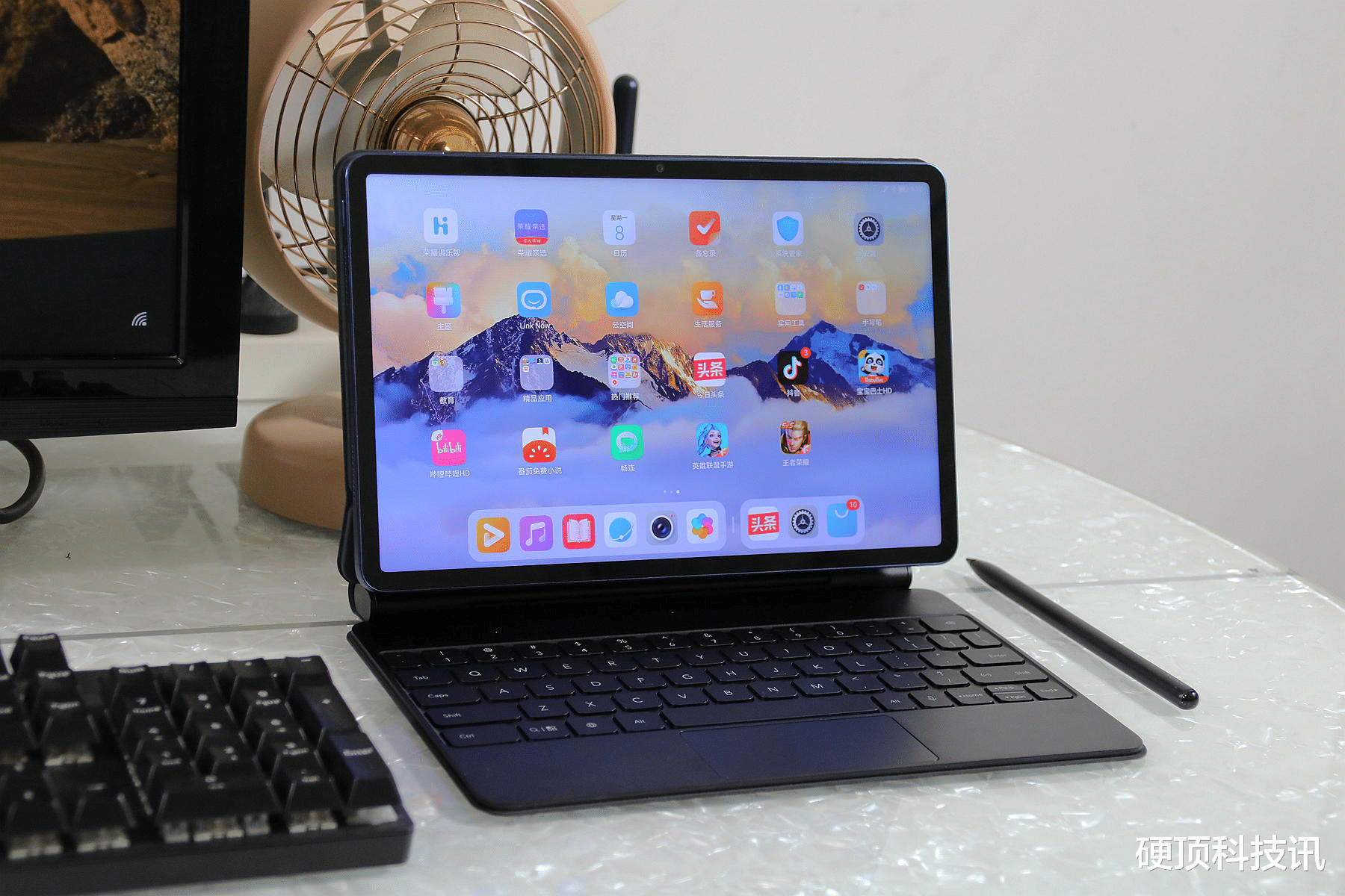 荣耀|盘点2000元值得买平板,这3款平板实力全能、好评度极高,真香