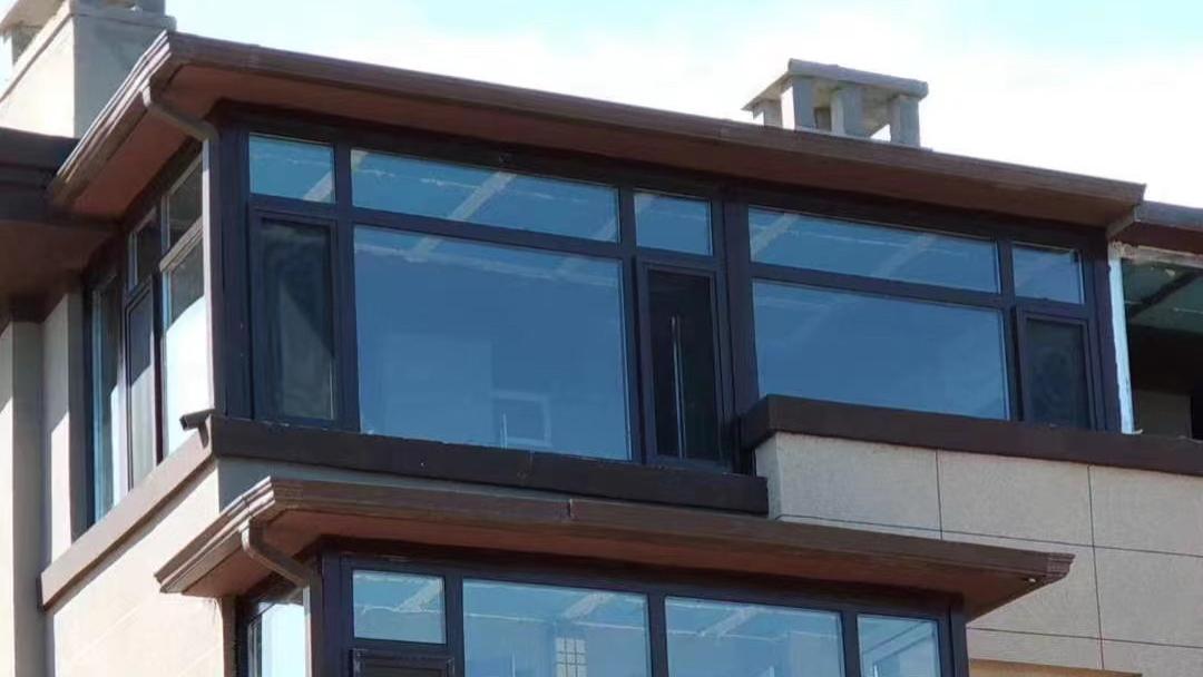 你收到一份关于老式木窗到断桥铝门窗变迁的讲解！