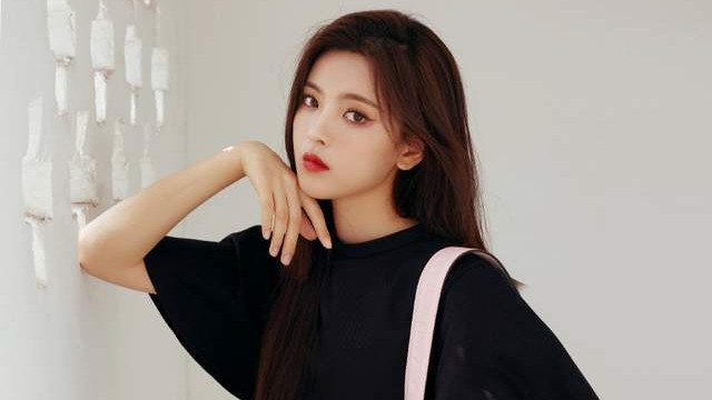 王一博|娱乐博主爆料杨超越抽烟，遭当事人反驳，回怼方式尽显高情商！