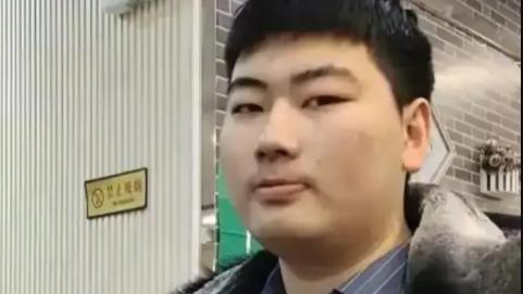 少女心|喜讯！大衣哥儿子被曝订婚，新女友颜值超高，已改口叫朱之文爸妈