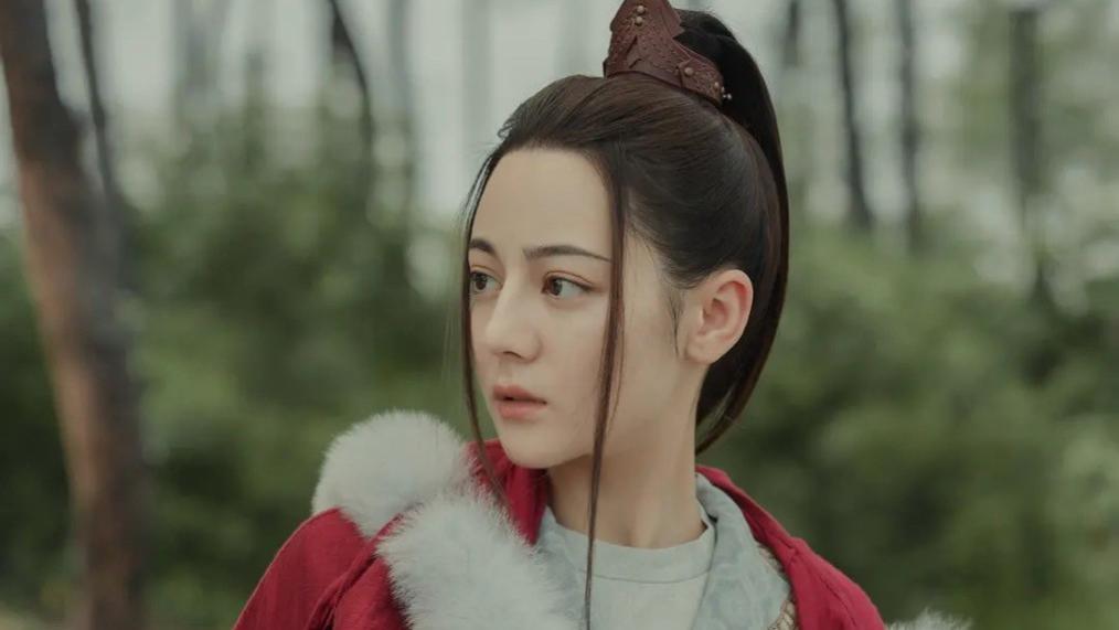 春日迟迟再出发|热巴新剧被传将播，预约破80万，任嘉伦“假肌肉衣”能否影响审美