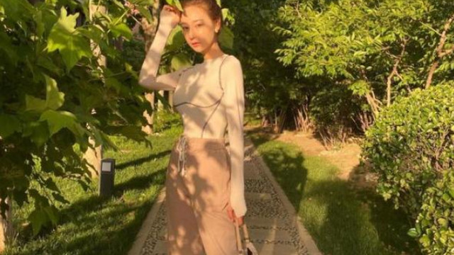 北京电影学院|95后北影校花，身材颜值双在线，坚持转呼啦圈，练就同款身材