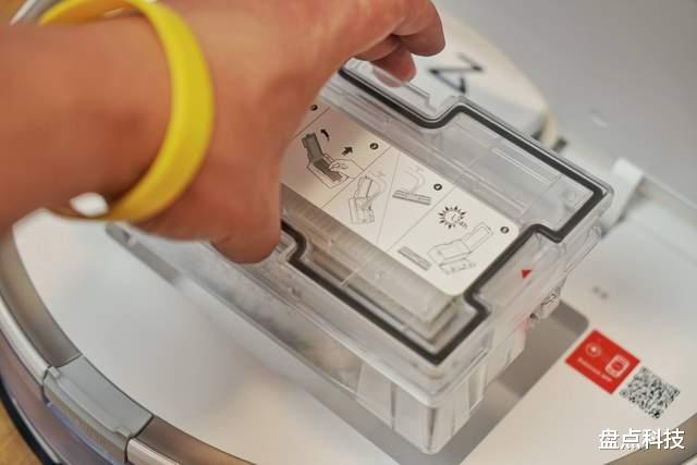 音箱|石头扫拖机器人T8 Plus上手：大吸力+集尘设计，一年只倒6次垃圾？