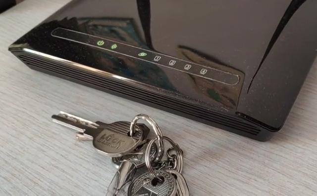路由器|路由器WiFi网速慢,多半是旁边放了这3样东西,难怪变卡顿