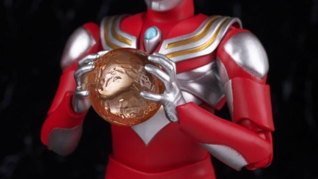 迪迦·奥特曼|迪迦奥特曼强力型真骨雕玩具实物涂装靠谱身形健壮的男神迪迦