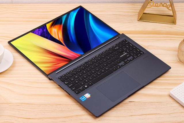 华硕|两款5K内入手的16寸大屏轻薄本，华硕无畏16 2022真香，好评率98%