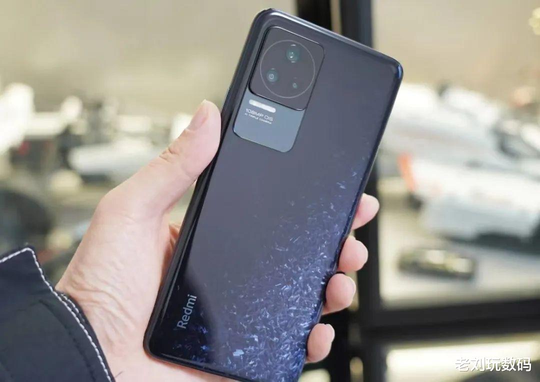 CPU|天玑9000+2K屏幕+120W快充，这款手机如今只卖2399了