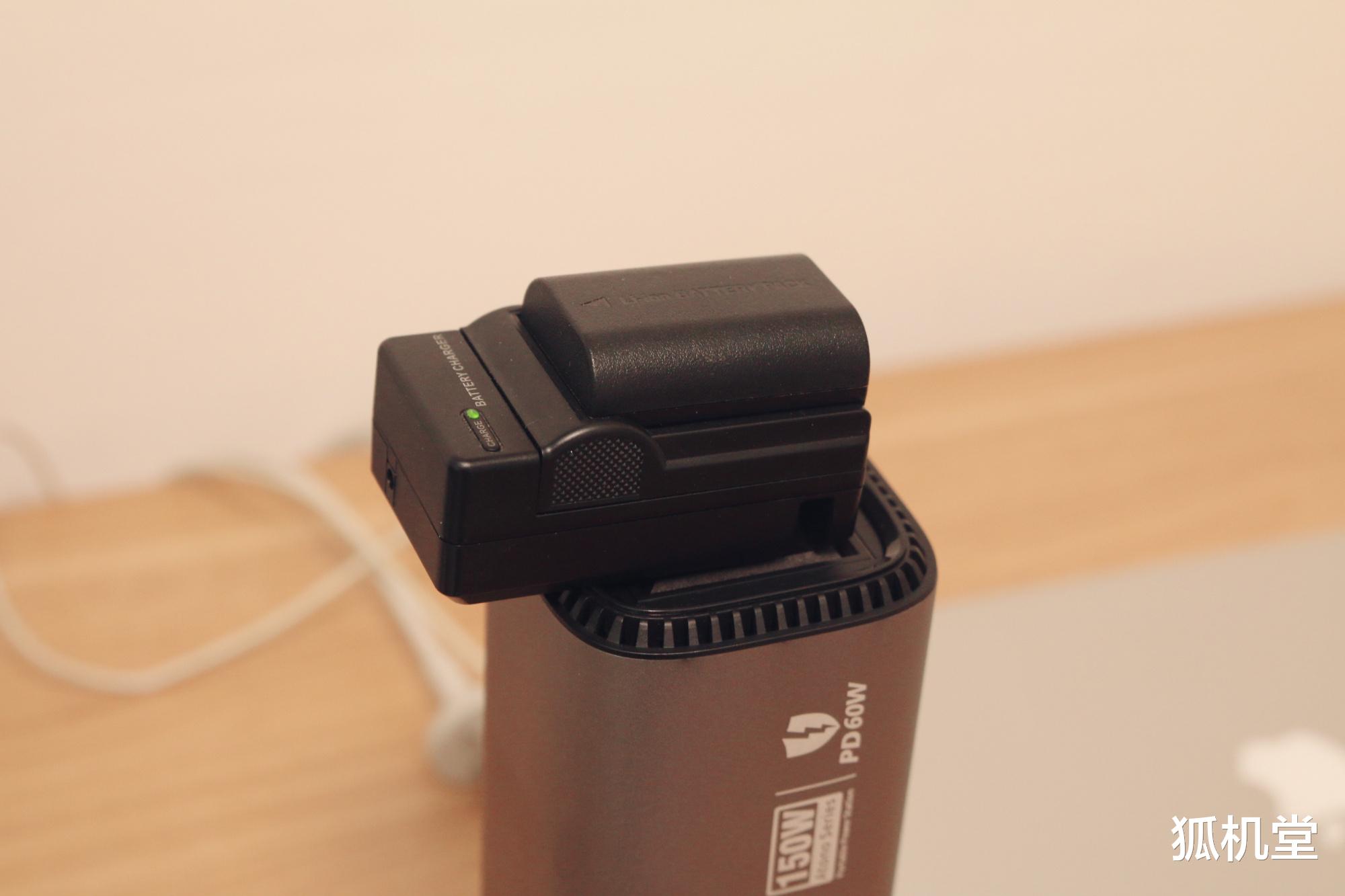 半导体|春日出游,奥睿科(ORICO)220V/150W移动电源让你续航无忧