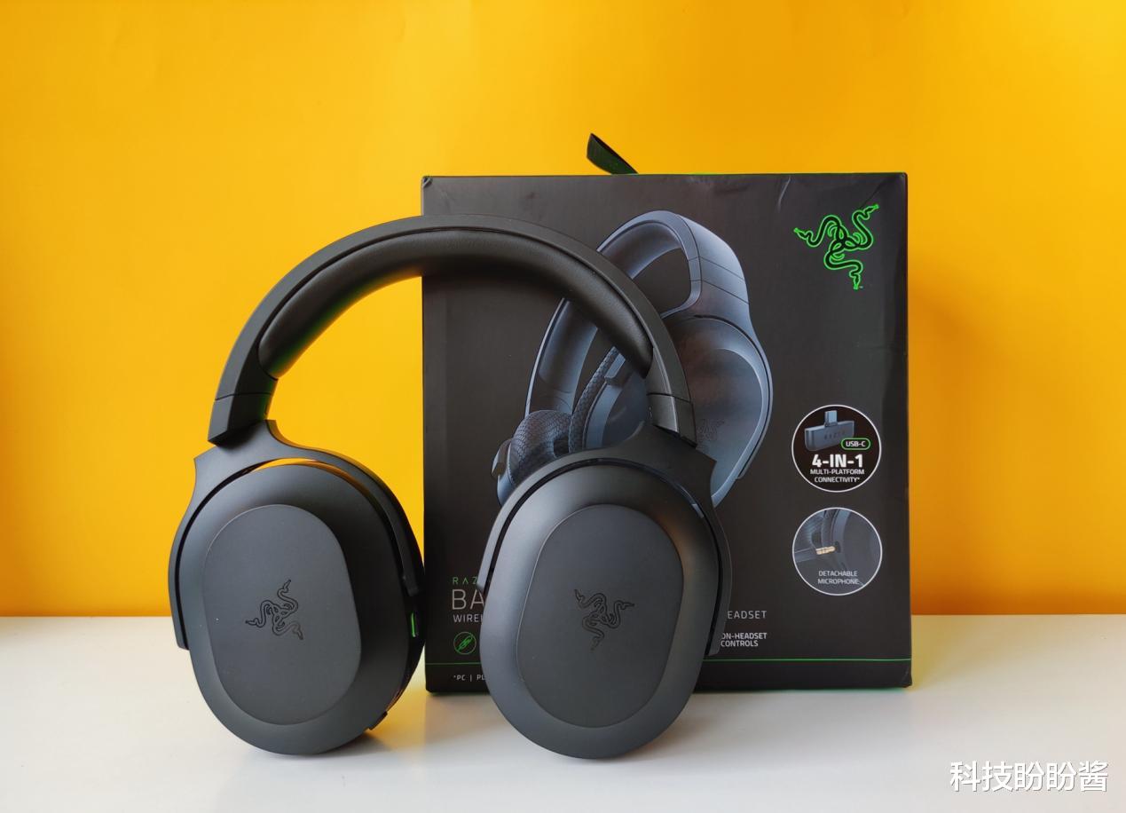 雷蛇|多平台自由切换，四合一无线游戏耳机--Razer雷蛇梭鱼X体验