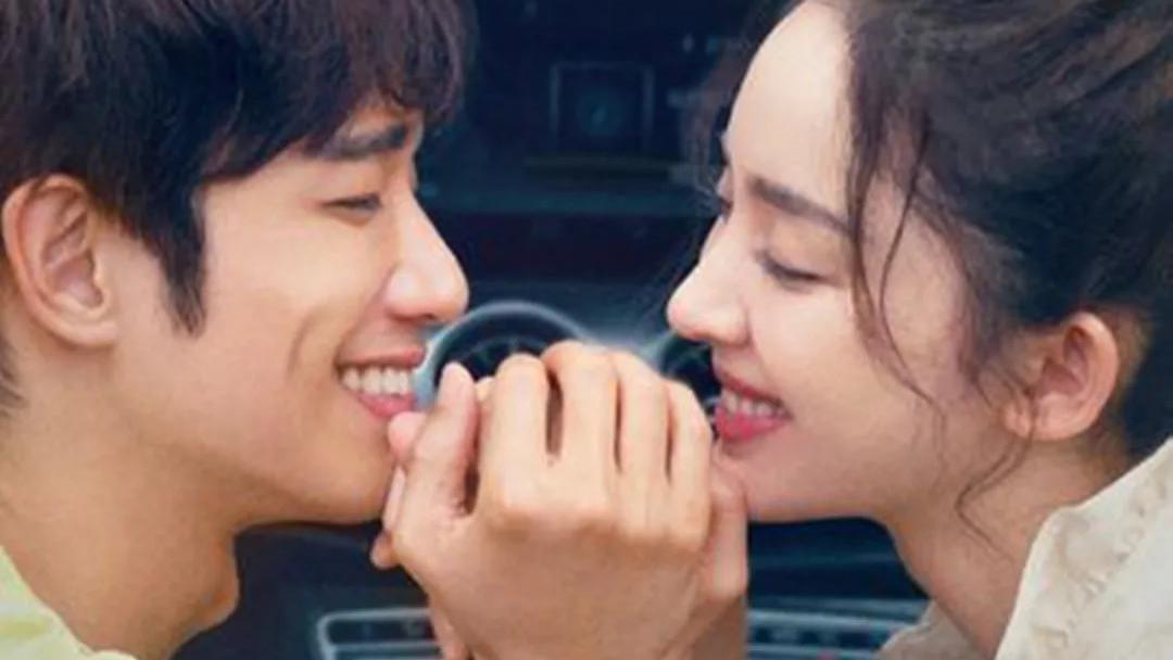 古力娜扎|甜！娜扎新片里结婚5次，拍了剧本没写的吻戏，她说永远相信爱情