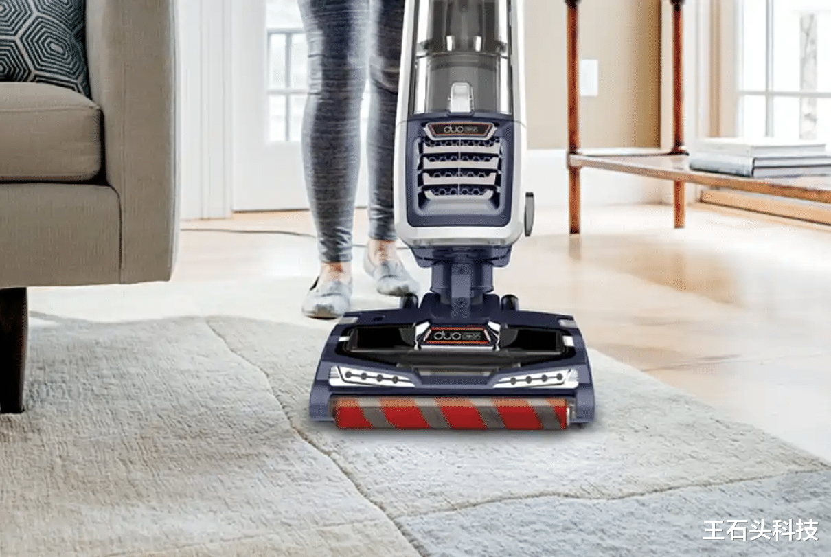 小米科技|戴森遭遇“强劲对手”!国产吸拖一体机崛起,已成国货代表!