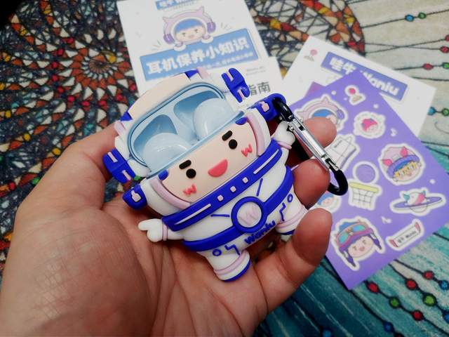 蓝牙耳机|颜值高，性价比更高：哇牛W1蓝牙耳机