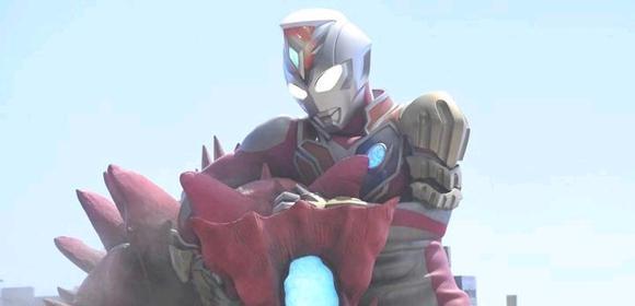 哥莫拉|戴卡奥特曼7月剧照：堀内正美第四话登场，强壮型对战劳模哥莫拉