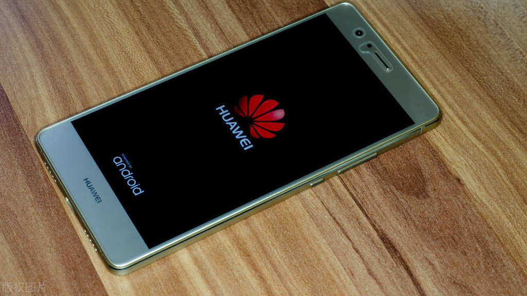 |华为手机只需喊一声，就能自动帮我们清理手机灰尘，真是太方便了