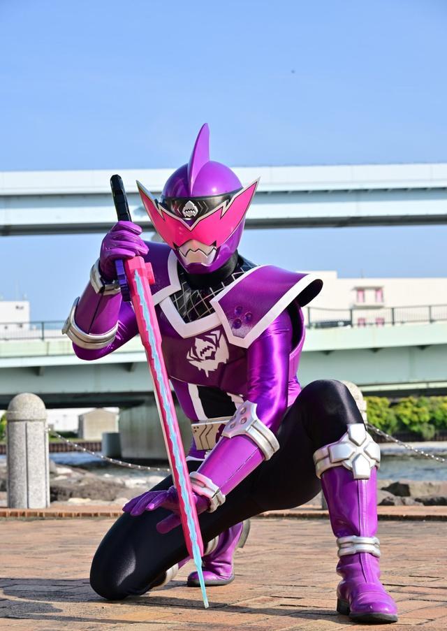 |暴太郎战队咚兄弟：新战士咚村雨鲨官方剧照公开可能是妹子变身