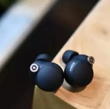 蓝牙耳机|在玩游戏中使用的蓝牙耳机，轻松赢得游戏比赛