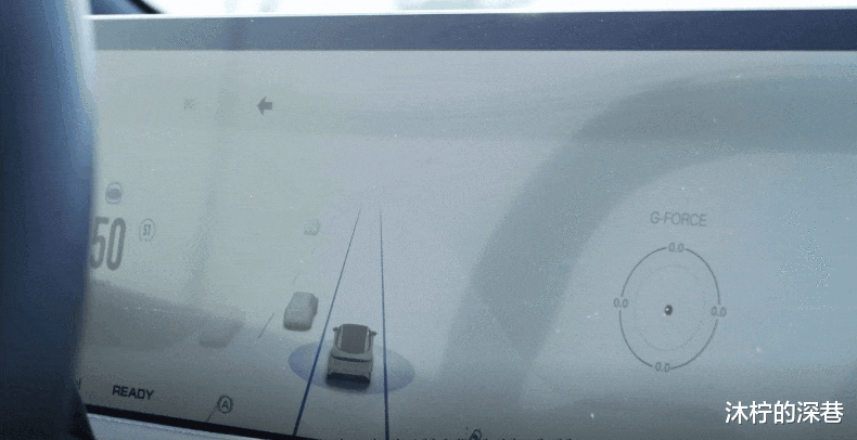 马斯克无人驾驶挖的坑，还得中国来填上？