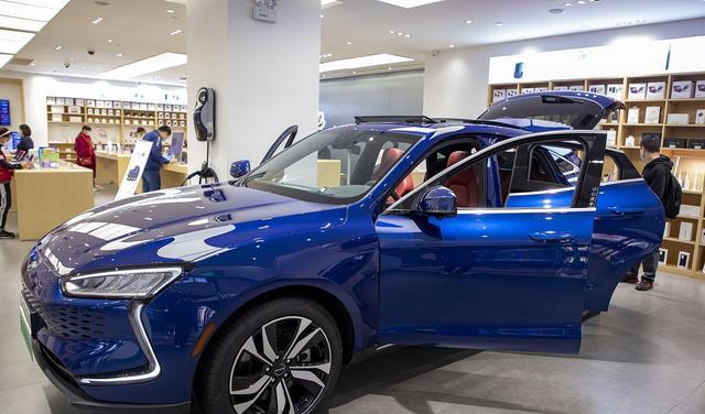 USB|华为的专卖店现在有多给力，不知道还以为自己要买车