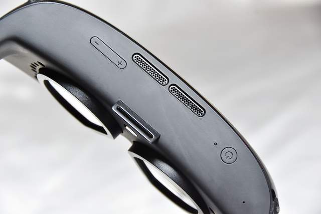 互联互通|YVR 2一体机评测:清晰革命,天「清」生「薄」好「高」玩「能」