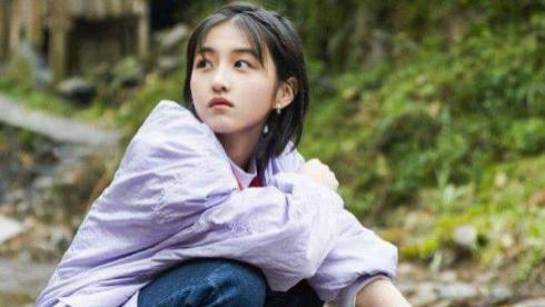 张子枫|张子枫恋情曝光？看清绯闻对象后，网友：妹妹快跑，他不是好人