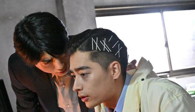 预告|假面骑士Revice第46话预告,牛岛光移交腰带,小樱获得强化形态