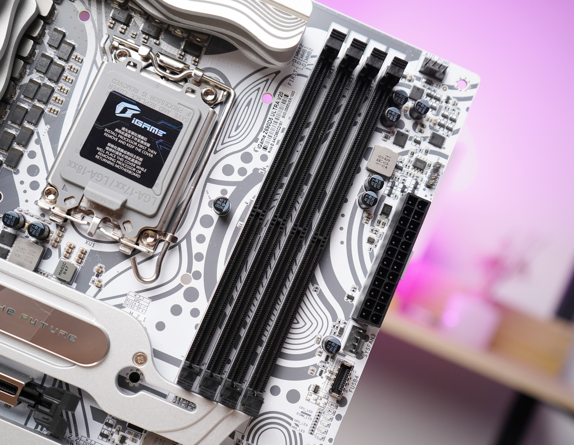 主板|七彩虹iGame Z690 D5主板评测：性价很高的旗舰，带i9没压力