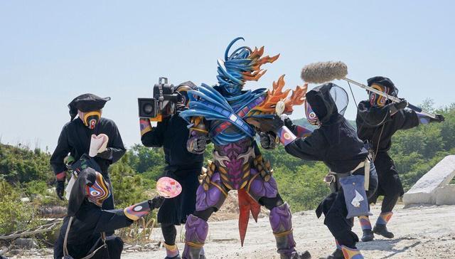 |暴太郎战队剧场版新剧照汇总甜蜜的校园恋爱开启忍风鬼实力助攻